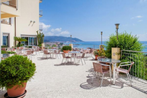 Hotel Metropol Diano Marina